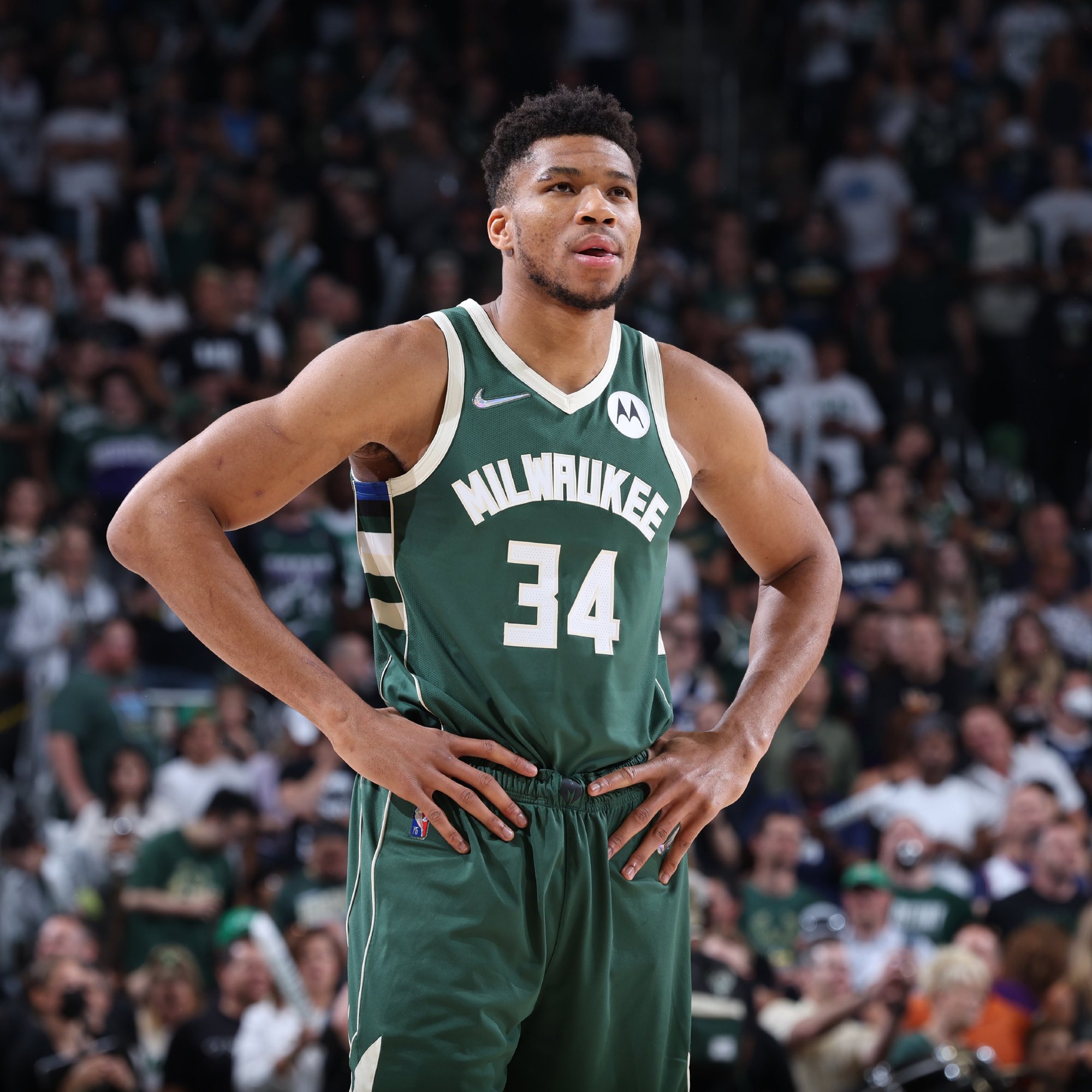 外媒：阿什拉夫对在非洲杯前回归保持乐观（外媒：阿什拉夫乐观盼在非洲杯前复出）