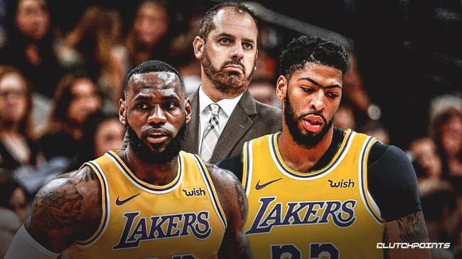 马刺队卡斯尔与文班完美搭档（卡斯尔与文班在马刺默契十足）