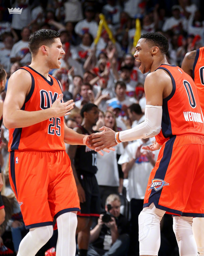 王洪泽：杜导和队友都信任我 我能在场上做自己 不用有那么多顾虑（王洪泽：在杜导与队友的信任下，我能自在发挥，无需顾虑）