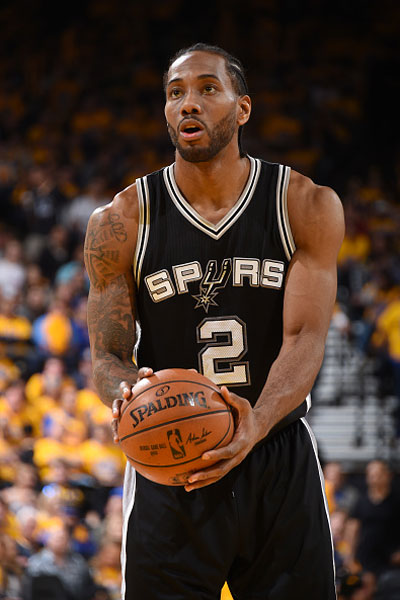 官方：巴萨女足中场邦马蒂荣获年度最佳女子球员（官方：巴萨女足中场邦马蒂当选年度最佳女足球员）