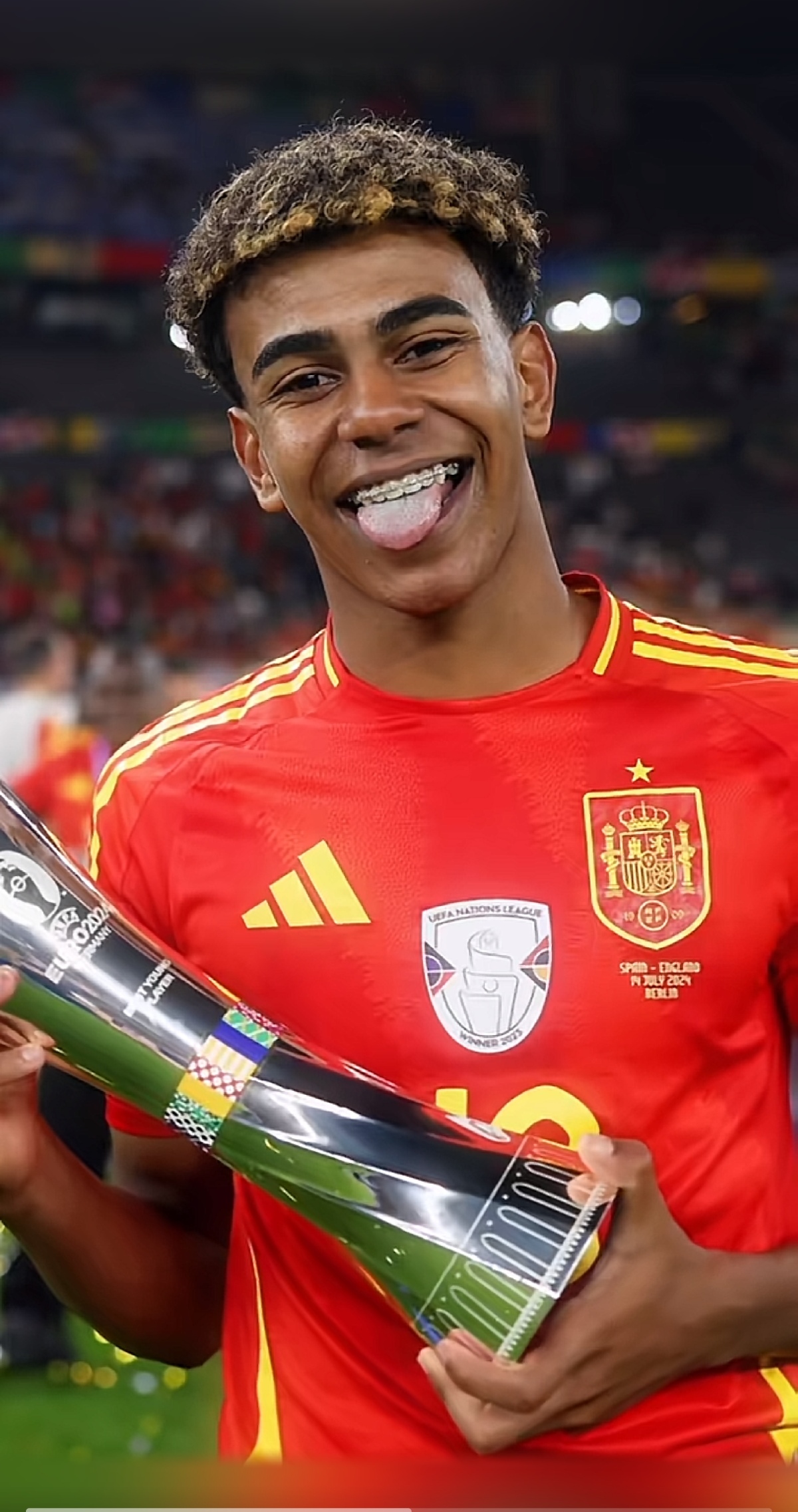 德科告丰特诽谤自己被驳回，调解无果后德科选择继续上诉（德科控告丰特诽谤遭驳回，调解失败后坚持上诉）