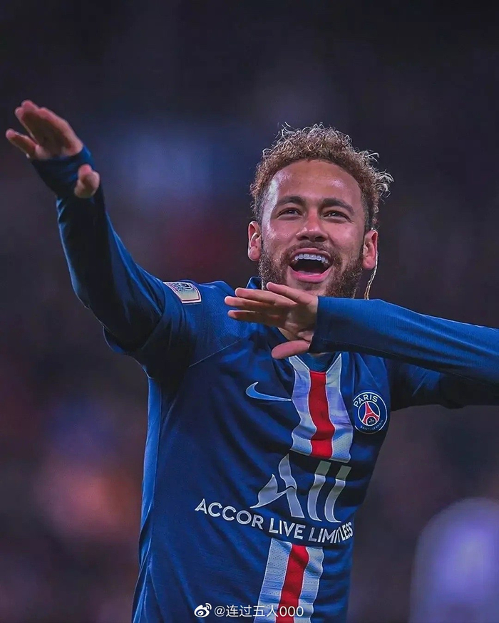 德媒：巴萨在关注莱比锡19岁新星韦德拉奥果，已派出球探考察（德媒称巴萨盯上莱比锡19岁新秀韦德拉奥果，球探已赴现场考察）