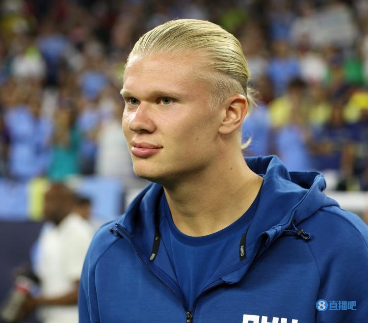 世欧预战报：凯恩双响制胜，英格兰2-0阿尔巴尼亚小组全胜收官（凯恩梅开二度制胜，英格兰2-0阿尔巴尼亚，世欧预小组全胜收官）